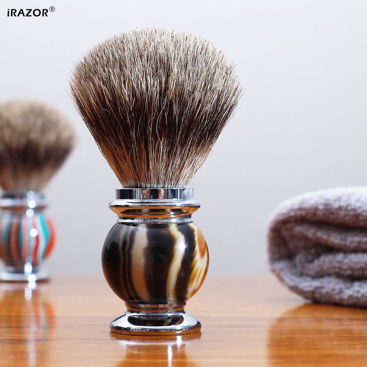 Pennello da Barba iRAZOR Silve - Men'S Grooming Organizer recensione e prezzo