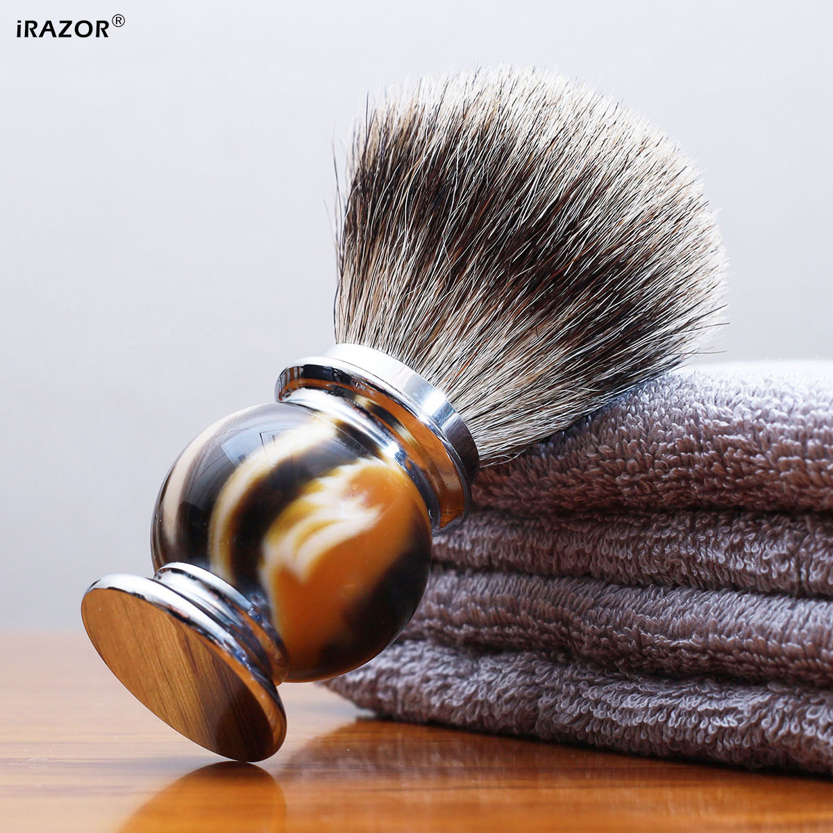 Pennello da Barba iRAZOR Silve - Men'S Grooming Organizer recensione e prezzo
