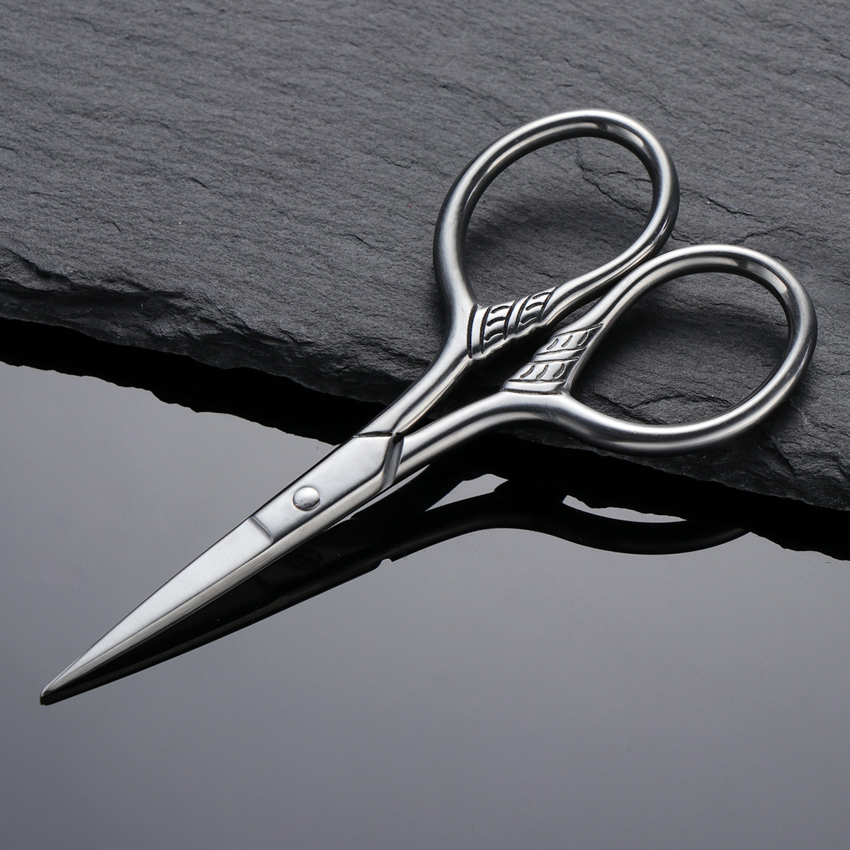 Forbici per Regolare la Barba  - Men'S Grooming Mirror recensione e prezzo